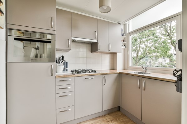 Medium property photo - Bestevâerstraat 99-2, 1056 HK Amsterdam